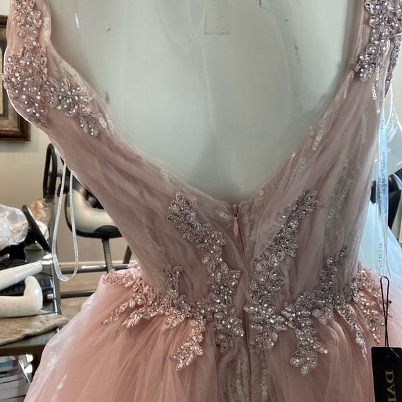 New tiered Princess gown/dress - Picture 9 of 11